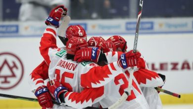 Фото - Молодежная сборная России по хоккею проводит матч с Канадой. Начало — в 02:00