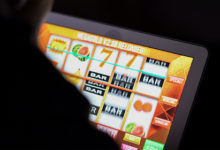 Фото - Мужчина нашел способ обмануть онлайн-казино и сам себя выдал
