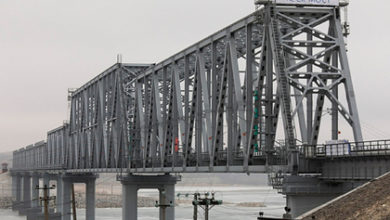 Фото - Открыто движение по железнодорожному мосту через реку Дон