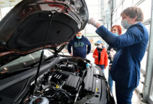 Фото - Россияне продолжили скупать машины в страхе перед ростом цен