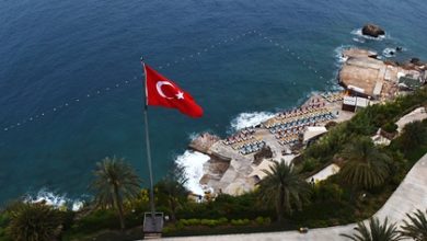 Фото - Россиянин пресек наглый флирт хозяина отеля в Турции с женой и поделился опытом