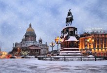 Фото - Туристы массово аннулируют новогодние туры в Санкт-Петербург