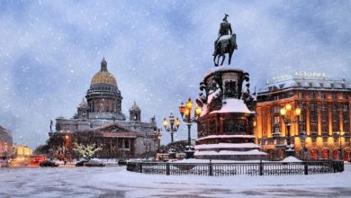 Фото - Туристы массово аннулируют новогодние туры в Санкт-Петербург