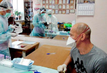 Фото - В России работникам с антителами стали платить больше денег