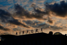 Фото - Летевший в Москву самолет изменил траекторию движения и приготовился к посадке