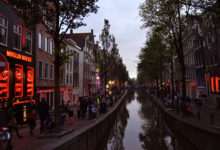 Фото - Мэр Амстердама предложила запретить продажу марихуаны туристам
