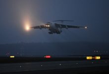 Фото - Пилотов пассажирского самолета ослепили лазером при посадке во Внуково