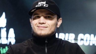 Фото - Умар Нурмагомедов выиграл свой первый бой в UFC. Брат Хабиба задушил соперника