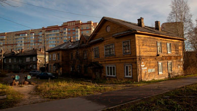 Фото - Жители российского города пожаловались на «поехавшие» дома
