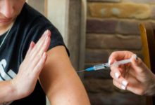 Фото - Врач назвал 6 самых вредных мифов о прививке от COVID-19