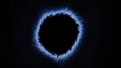 Фото - Астрономы обнаружили у черных дыр «волосы»
