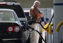 Фото - Цена на бензин превысила 30 гривен