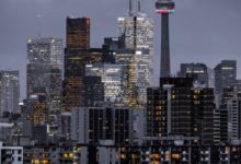 Фото - Две трети инвесторов в Торонто планируют продавать собственность. Не хотят платить налог