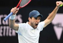 Фото - Карацев начал матч с Джоковичем в полуфинале Australian Open