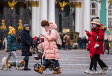 Фото - Китайскую туристку поразили выражения лиц русских во время поездки в Россию