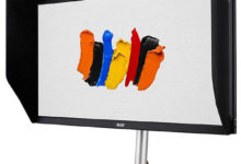 Фото - Монитор Acer ConceptD CP3271UV укомплектован защитным козырьком