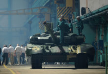 Фото - На Украине изготовят один «парадный» танк «Оплот» за весь год
