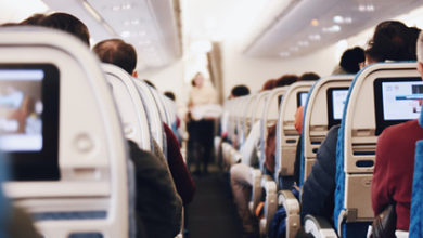 Фото - Пассажиры самолета массово ощутили жжение в горле из-за оплошности попутчика