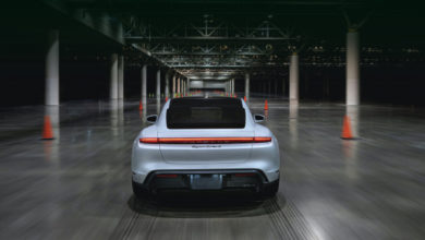 Фото - Porsche Taycan установил мировой рекорд скорости в помещении