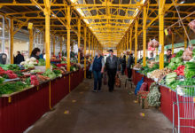 Фото - Россияне раскрыли популярные схемы обмана туристов на рынке в Сочи