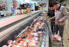 Фото - Российские власти удивились сообщениям о росте цен на колбасу