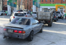 Фото - В Хабаровск пообещали подвезти бензин после появления очередей на заправках