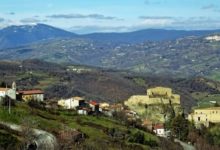 Фото - Город на юге Италии продаёт дома за один евро без залога