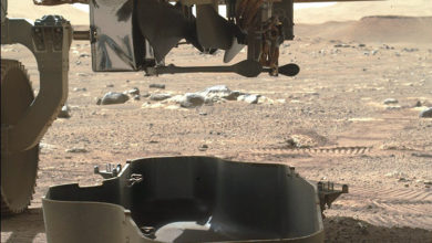 Фото - Марсианский вертолёт Ingenuity сбросил кожух. Следующий этап — распаковка