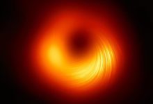 Фото - Получена новая фотография черной дыры. Что в ней особенного?