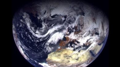 Фото - Россия тоже запускает космические спутники. Один из них прислал свежую фотографию Земли