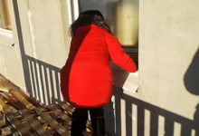 Фото - Россиянин перекрыл двери и вынудил бывшую жену ходить через окно