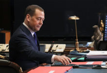 Фото - Медведев заметил беспрецедентный рост зарплат россиян