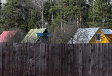 Фото - Россиян предупредили о штрафах за заборы на дачах
