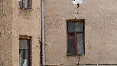 Фото - Россиян предупредили об опасных трещинах в жилых домах