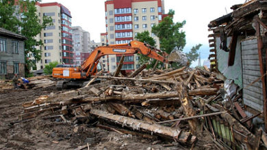 Фото - В российском городе начали сносить нерасселенный дом