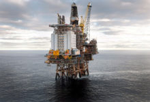 Фото - Добыча нефти в Арктике оказалась под угрозой