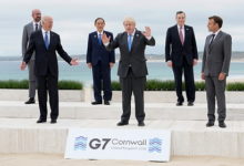 Фото - Фотография лидеров на саммите G7 стала мемом
