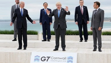 Фото - Фотография лидеров на саммите G7 стала мемом