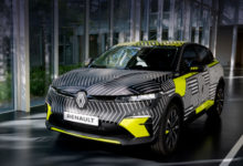 Фото - Хэтчбек Renault Megane E-Tech Electric сыграет премьеру осенью