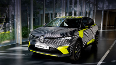 Фото - Хэтчбек Renault Megane E-Tech Electric сыграет премьеру осенью