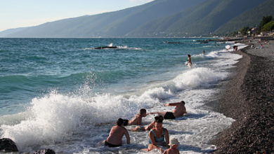 Фото - Россиянка сравнила пляжи в Сочи и Абхазии и выбрала лучший курорт