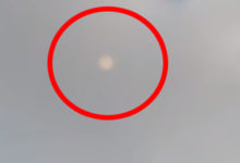 Фото - Странный светлый объект, летевший в вышине, привёл очевидцев в недоумение