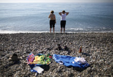 Фото - Туроператоры раскрыли сроки снижения цен на отдых в Крыму и Сочи
