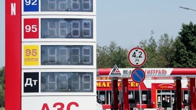 Фото - В России захотели «заморозить» цены на бензин