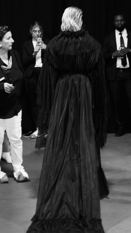 "Ее звали мечтой": 6 образов Ренаты Литвиновой во время Недели моды в Париже