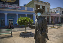 Фото - Эксперты опровергли массовую аннуляцию туров на Кубу