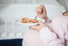 Фото - Мужчина случайно съел запасы беременной жены и испугался ее реакции