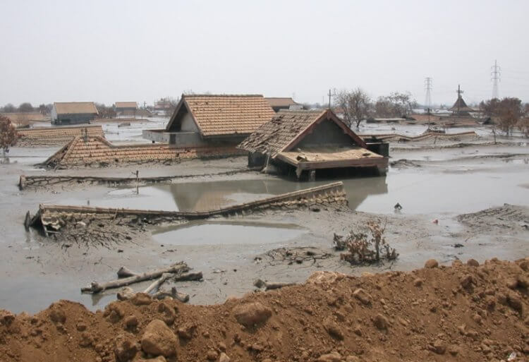 В Каспийском море произошел взрыв. Кто в этом виноват?