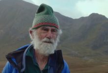 Фото - Чтобы справиться с горем, пожилой мужчина карабкается на шотландские горы