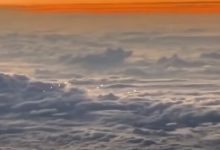 Фото - Пилот снял на видео флотилию странных летающих огоньков